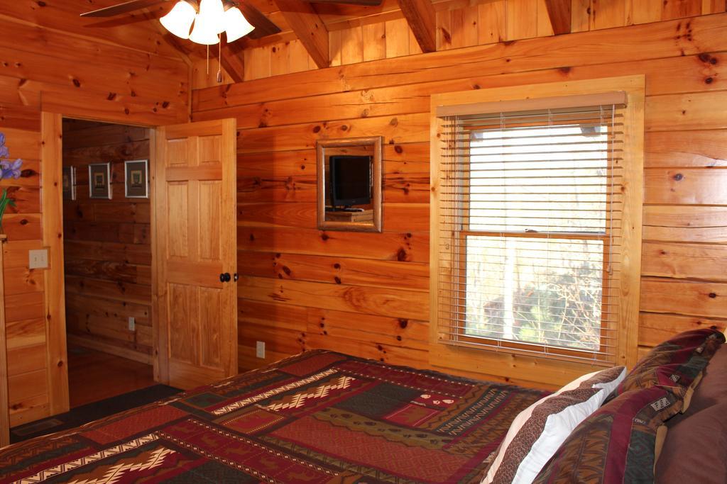 Knotty By Nature Gatlinburg Chambre photo